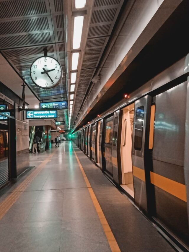 A Guide ToTthe Delhi Metro Route